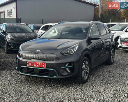 Серый Киа Niro, объемом двигателя 0 л и пробегом 112 тыс. км за 20800 $, фото 2 на Automoto.ua