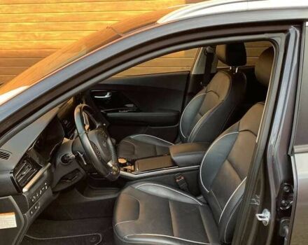 Серый Киа Niro, объемом двигателя 0 л и пробегом 118 тыс. км за 15900 $, фото 10 на Automoto.ua
