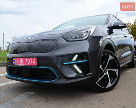 Серый Киа Niro, объемом двигателя 0 л и пробегом 77 тыс. км за 19950 $, фото 4 на Automoto.ua