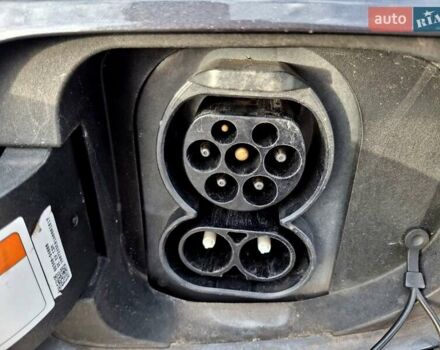 Сірий Кіа Niro, об'ємом двигуна 0 л та пробігом 126 тис. км за 20900 $, фото 35 на Automoto.ua