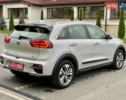 Сірий Кіа Niro, об'ємом двигуна 0 л та пробігом 63 тис. км за 20899 $, фото 16 на Automoto.ua