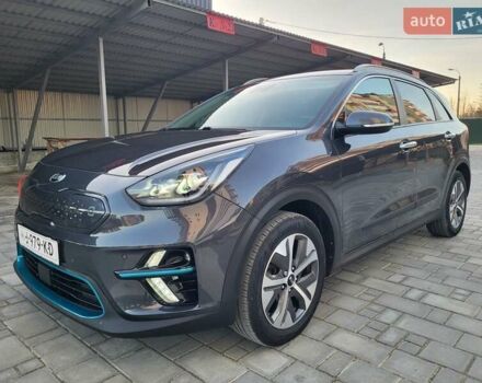 Сірий Кіа Niro, об'ємом двигуна 0 л та пробігом 117 тис. км за 19999 $, фото 6 на Automoto.ua
