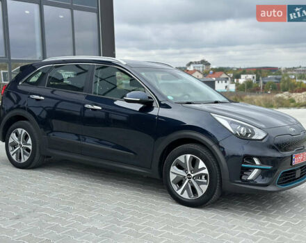 Серый Киа Niro, объемом двигателя 0 л и пробегом 128 тыс. км за 19400 $, фото 5 на Automoto.ua
