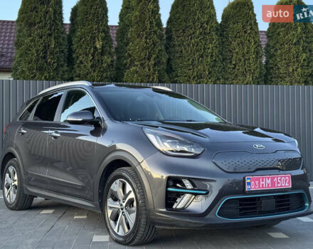 Серый Киа Niro, объемом двигателя 0 л и пробегом 112 тыс. км за 20300 $, фото 16 на Automoto.ua
