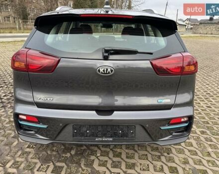 Сірий Кіа Niro, об'ємом двигуна 0 л та пробігом 150 тис. км за 17350 $, фото 9 на Automoto.ua