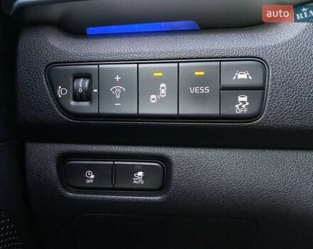 Сірий Кіа Niro, об'ємом двигуна 0 л та пробігом 88 тис. км за 22500 $, фото 5 на Automoto.ua