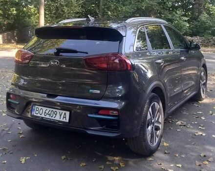 Сірий Кіа Niro, об'ємом двигуна 0 л та пробігом 75 тис. км за 23200 $, фото 5 на Automoto.ua