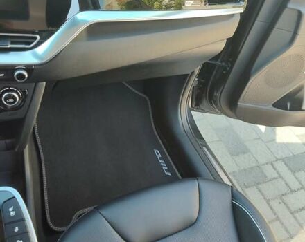Серый Киа Niro, объемом двигателя 0 л и пробегом 49 тыс. км за 23000 $, фото 34 на Automoto.ua