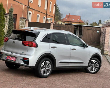 Серый Киа Niro, объемом двигателя 0 л и пробегом 118 тыс. км за 19350 $, фото 52 на Automoto.ua
