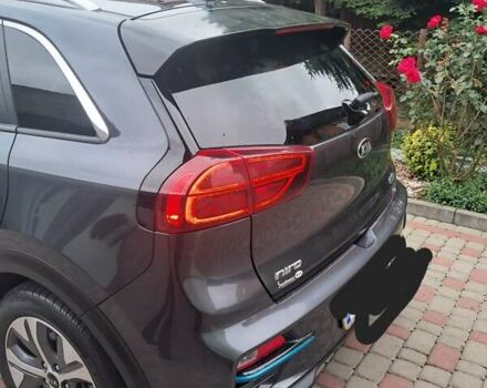 Серый Киа Niro, объемом двигателя 0 л и пробегом 89 тыс. км за 20500 $, фото 7 на Automoto.ua