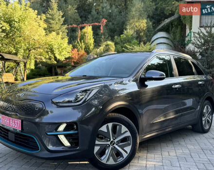 Сірий Кіа Niro, об'ємом двигуна 0 л та пробігом 144 тис. км за 18200 $, фото 1 на Automoto.ua