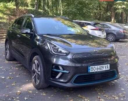 Сірий Кіа Niro, об'ємом двигуна 0 л та пробігом 75 тис. км за 23200 $, фото 2 на Automoto.ua