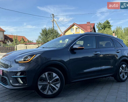 Серый Киа Niro, объемом двигателя 0 л и пробегом 85 тыс. км за 18999 $, фото 9 на Automoto.ua