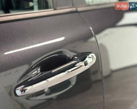 Сірий Кіа Niro, об'ємом двигуна 0 л та пробігом 155 тис. км за 19400 $, фото 12 на Automoto.ua