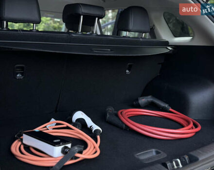 Сірий Кіа Niro, об'ємом двигуна 0 л та пробігом 144 тис. км за 18200 $, фото 64 на Automoto.ua