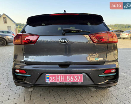 Серый Киа Niro, объемом двигателя 0 л и пробегом 145 тыс. км за 18800 $, фото 44 на Automoto.ua