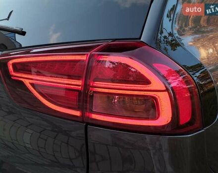 Киа Niro 2020 в Ровно на Automoto.ua Серый Киа Niro, объемом двигателя 0 л и пробегом 125 тыс. км за 19850 $, фото 23 на Automoto.ua