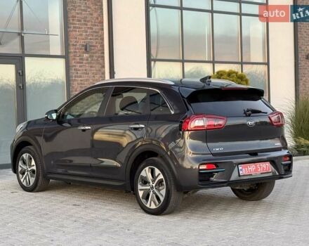 Сірий Кіа Niro, об'ємом двигуна 0 л та пробігом 135 тис. км за 17500 $, фото 15 на Automoto.ua