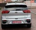 Сірий Кіа Niro, об'ємом двигуна 0 л та пробігом 118 тис. км за 19300 $, фото 58 на Automoto.ua