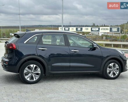 Серый Киа Niro, объемом двигателя 0 л и пробегом 128 тыс. км за 19400 $, фото 7 на Automoto.ua