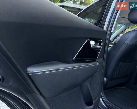 Сірий Кіа Niro, об'ємом двигуна 0 л та пробігом 144 тис. км за 18200 $, фото 60 на Automoto.ua