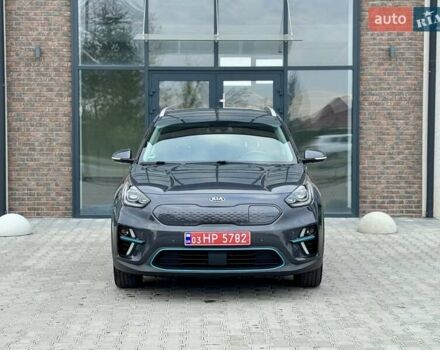 Серый Киа Niro, объемом двигателя 0 л и пробегом 150 тыс. км за 18500 $, фото 7 на Automoto.ua