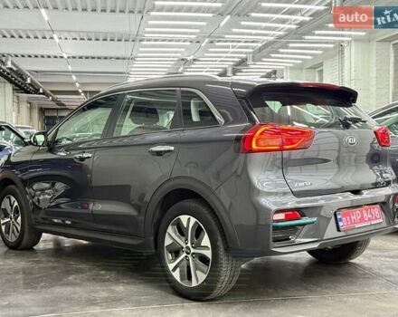 Сірий Кіа Niro, об'ємом двигуна 0 л та пробігом 114 тис. км за 18329 $, фото 4 на Automoto.ua