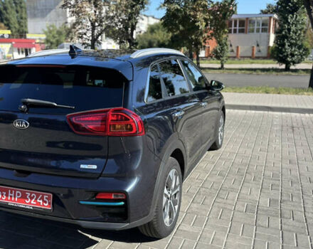 Серый Киа Niro, объемом двигателя 0 л и пробегом 61 тыс. км за 19700 $, фото 9 на Automoto.ua
