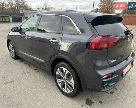 Серый Киа Niro, объемом двигателя 0 л и пробегом 117 тыс. км за 19700 $, фото 7 на Automoto.ua