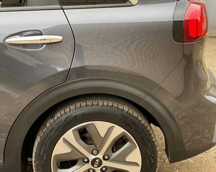 Киа Niro 2020 в Тернополе на Automoto.ua Серый Киа Niro, объемом двигателя 0 л и пробегом 149 тыс. км за 18800 $, фото 15 на Automoto.ua