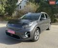 Серый Киа Niro, объемом двигателя 0 л и пробегом 124 тыс. км за 18950 $, фото 1 на Automoto.ua