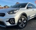 Сірий Кіа Niro, об'ємом двигуна 1.58 л та пробігом 83 тис. км за 18000 $, фото 1 на Automoto.ua