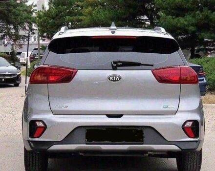 Серый Киа Niro, объемом двигателя 0 л и пробегом 44 тыс. км за 17500 $, фото 2 на Automoto.ua