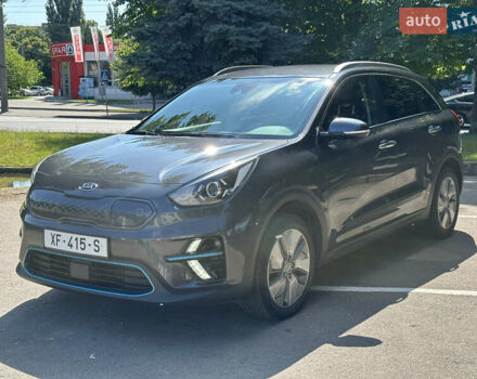 Серый Киа Niro, объемом двигателя 0 л и пробегом 143 тыс. км за 17900 $, фото 2 на Automoto.ua