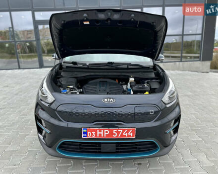 Серый Киа Niro, объемом двигателя 0 л и пробегом 128 тыс. км за 19400 $, фото 66 на Automoto.ua