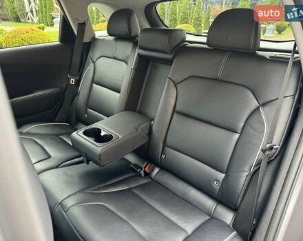 Серый Киа Niro, объемом двигателя 0 л и пробегом 118 тыс. км за 19350 $, фото 126 на Automoto.ua