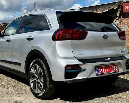 Серый Киа Niro, объемом двигателя 0 л и пробегом 109 тыс. км за 18950 $, фото 18 на Automoto.ua