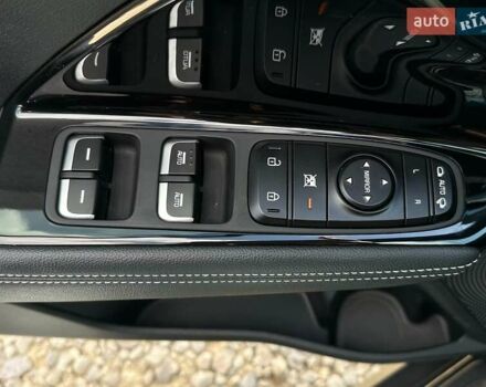 Сірий Кіа Niro, об'ємом двигуна 0 л та пробігом 97 тис. км за 22600 $, фото 22 на Automoto.ua