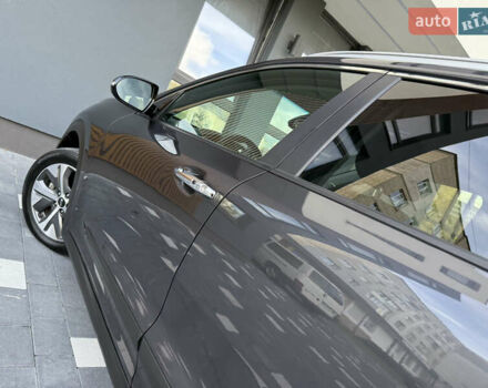 Сірий Кіа Niro, об'ємом двигуна 0 л та пробігом 70 тис. км за 19999 $, фото 30 на Automoto.ua