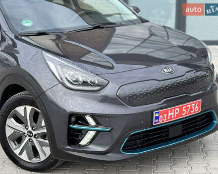 Серый Киа Niro, объемом двигателя 0 л и пробегом 139 тыс. км за 18900 $, фото 8 на Automoto.ua