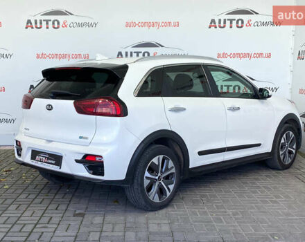 Сірий Кіа Niro, об'ємом двигуна 0 л та пробігом 158 тис. км за 19950 $, фото 2 на Automoto.ua