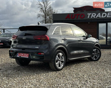 Серый Киа Niro, объемом двигателя 0 л и пробегом 110 тыс. км за 21200 $, фото 9 на Automoto.ua