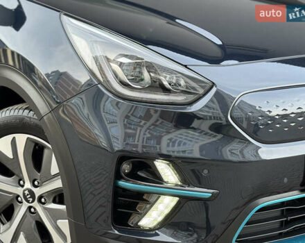 Серый Киа Niro, объемом двигателя 0 л и пробегом 156 тыс. км за 18500 $, фото 42 на Automoto.ua