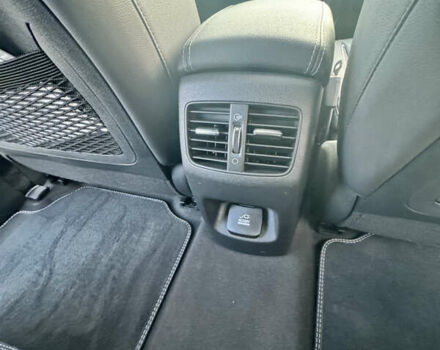 Серый Киа Niro, объемом двигателя 0 л и пробегом 93 тыс. км за 22500 $, фото 20 на Automoto.ua