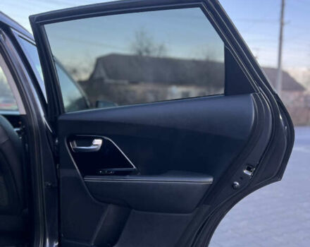 Серый Киа Niro, объемом двигателя 0 л и пробегом 133 тыс. км за 19500 $, фото 19 на Automoto.ua