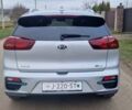Серый Киа Niro, объемом двигателя 0 л и пробегом 167 тыс. км за 18400 $, фото 5 на Automoto.ua