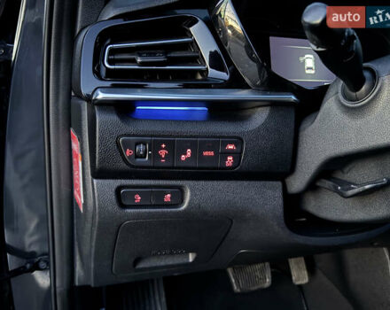 Серый Киа Niro, объемом двигателя 0 л и пробегом 112 тыс. км за 20300 $, фото 29 на Automoto.ua