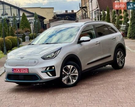 Сірий Кіа Niro, об'ємом двигуна 0 л та пробігом 118 тис. км за 19300 $, фото 11 на Automoto.ua