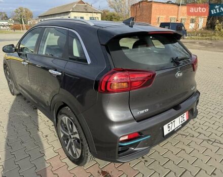 Серый Киа Niro, объемом двигателя 0 л и пробегом 149 тыс. км за 18200 $, фото 12 на Automoto.ua