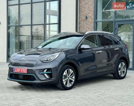 Серый Киа Niro, объемом двигателя 0 л и пробегом 150 тыс. км за 18500 $, фото 12 на Automoto.ua